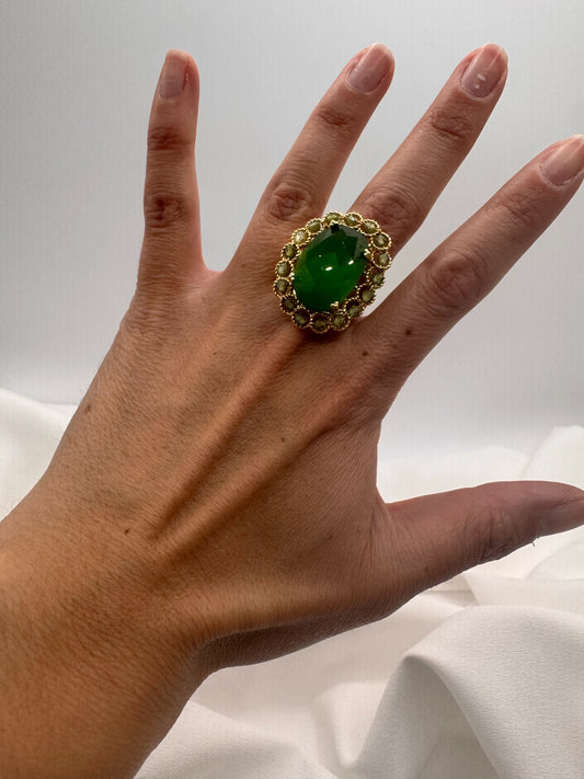 Anillo de piedras naturales bañado en oro ajustable a cualquier talla