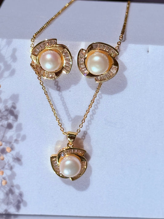 conjunto collar y aros perla natural con circones baño oro 18k joyería elegante