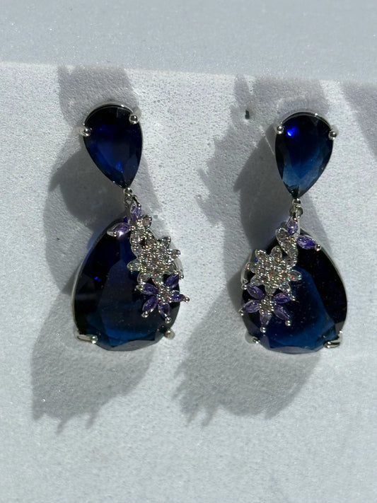 Aros Gota Azul y Circones Color Lila Bañados en Oro 18K