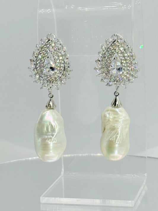 aros circones plata rodinada con perla barroca natural