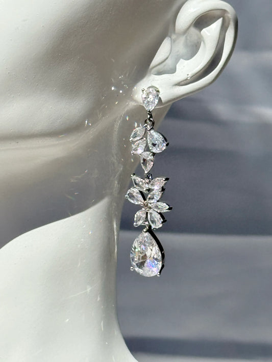 Aros Circones Silver- Crystal Bloom