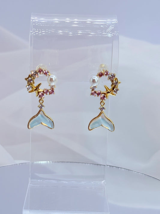aros flor rosa brillante estilo coquette con perla natural ideales regalo día de la madre hipoalergénicos