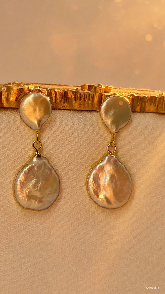 Aros de novia Bride to Be con doble perla barroca natural