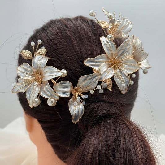 Tocado de novia de flores de cristal, modelo consta de 3 piezas que se pueden posicionar en cualquier tipo de peinado