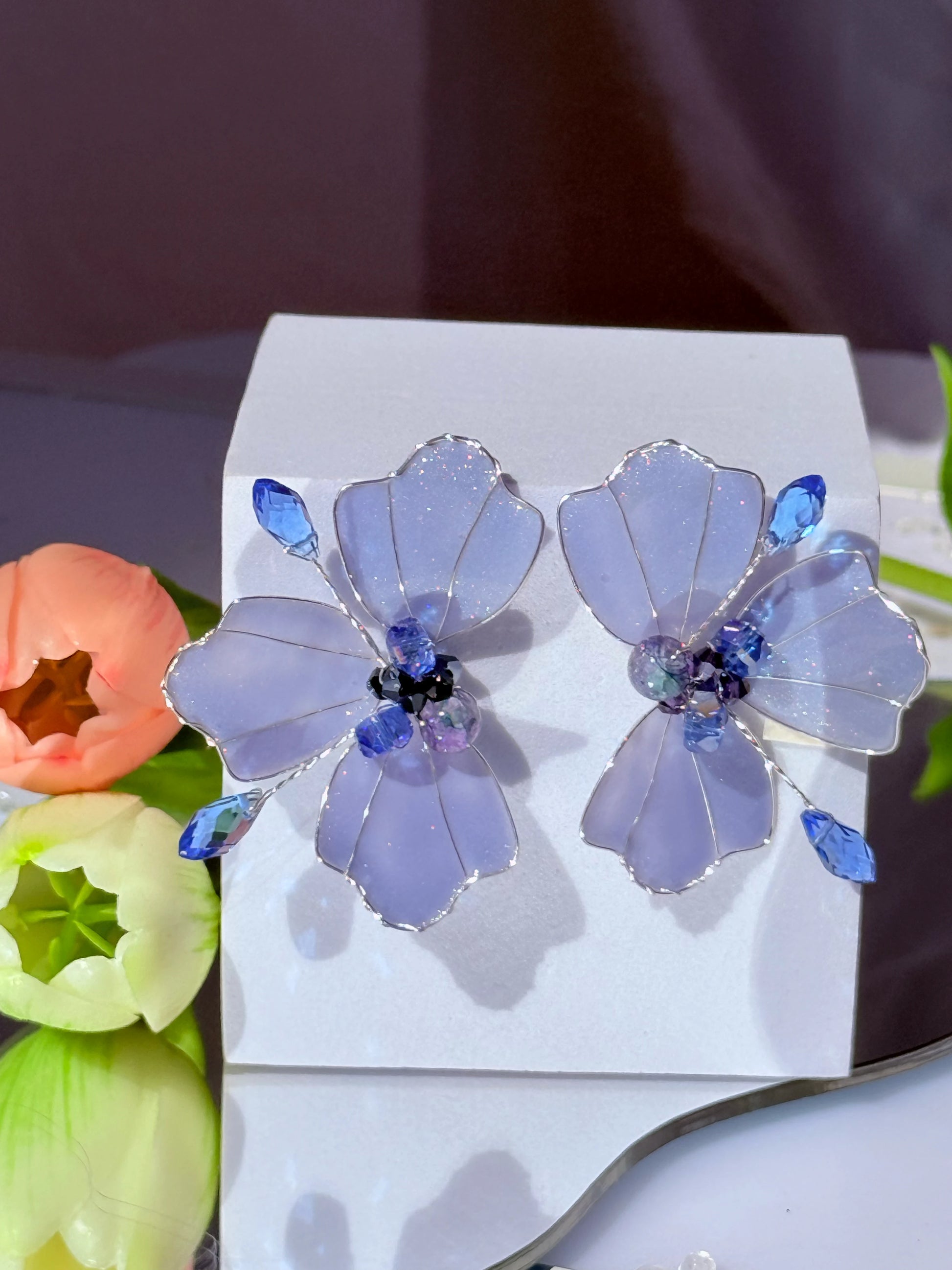 aros flor cristal azul con cristales checos Livianos cómoda ideal para regalo 