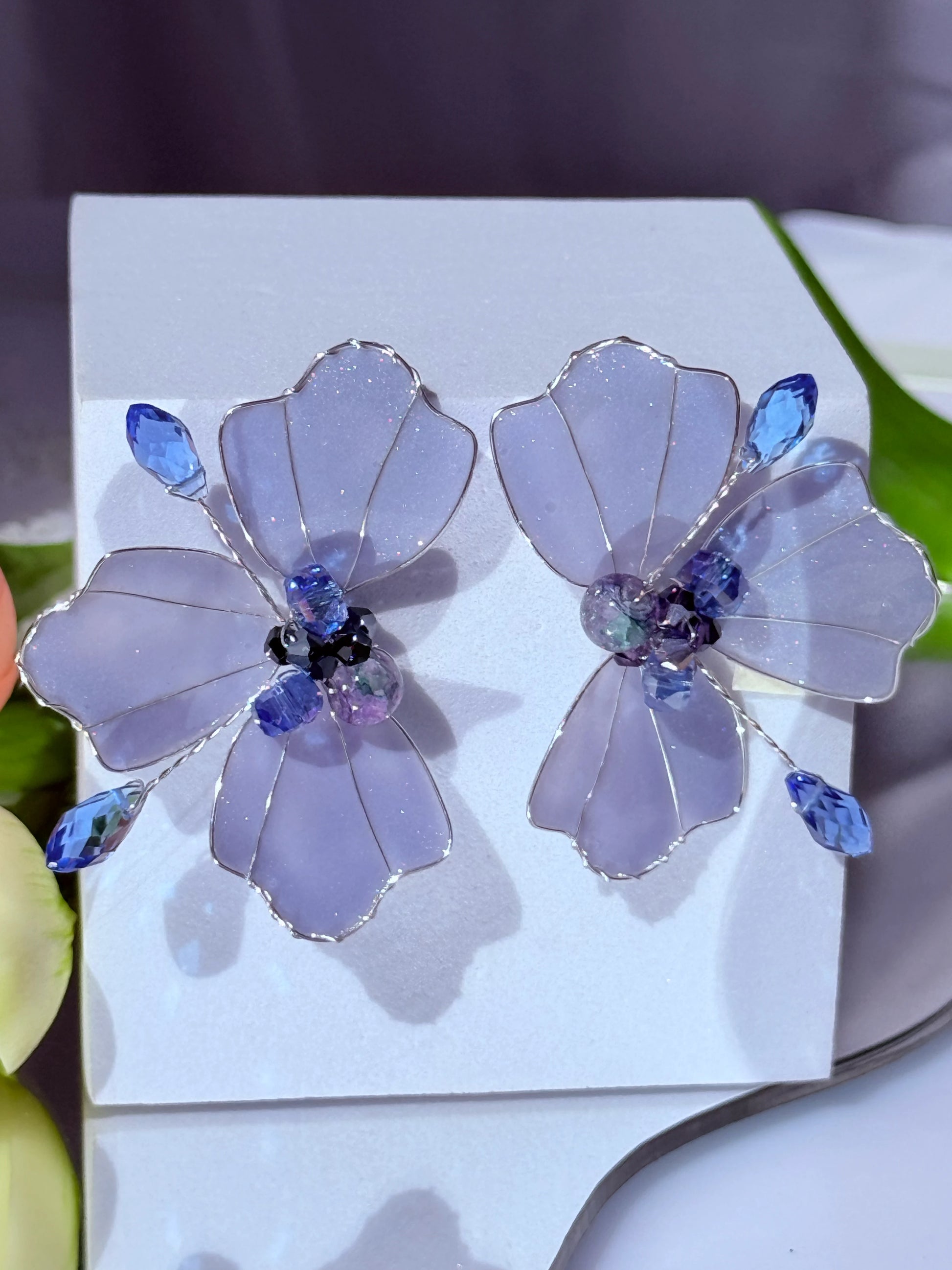 aros flor cristal azul con cristales checos Livianos ultra cómodos 