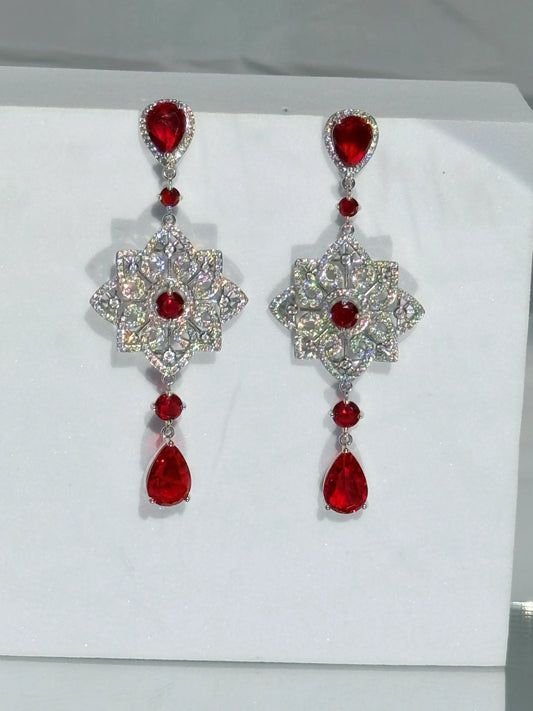 Aros Medallón Rubí con Circones en Plata 925