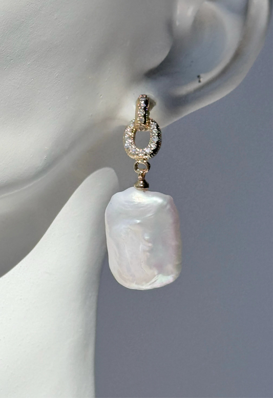 Aros de Perla Natural Oval Luxe