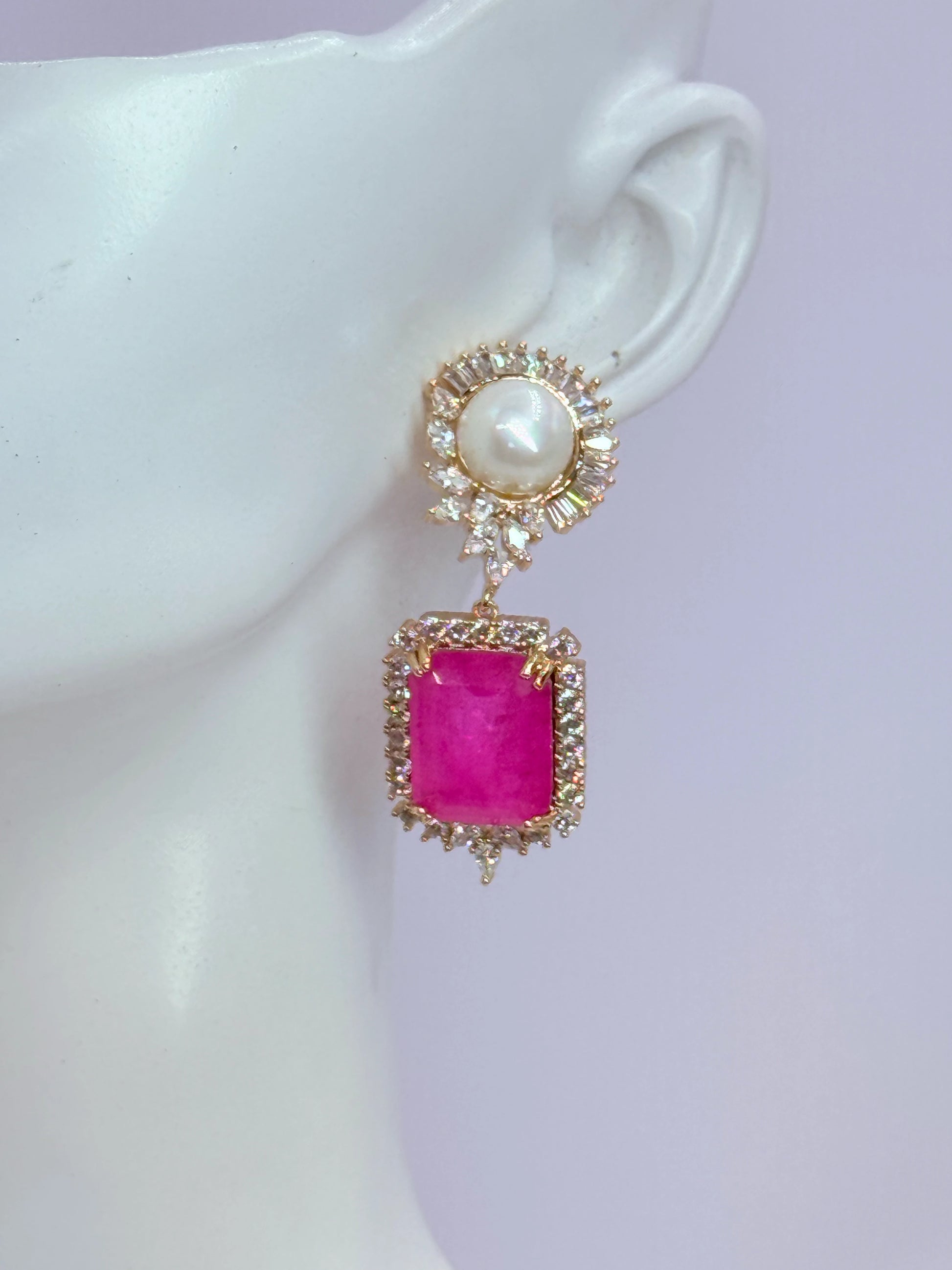 Aros circonitas perla shell colgante ágata fucsia oro 18K - La Merced Joyas
