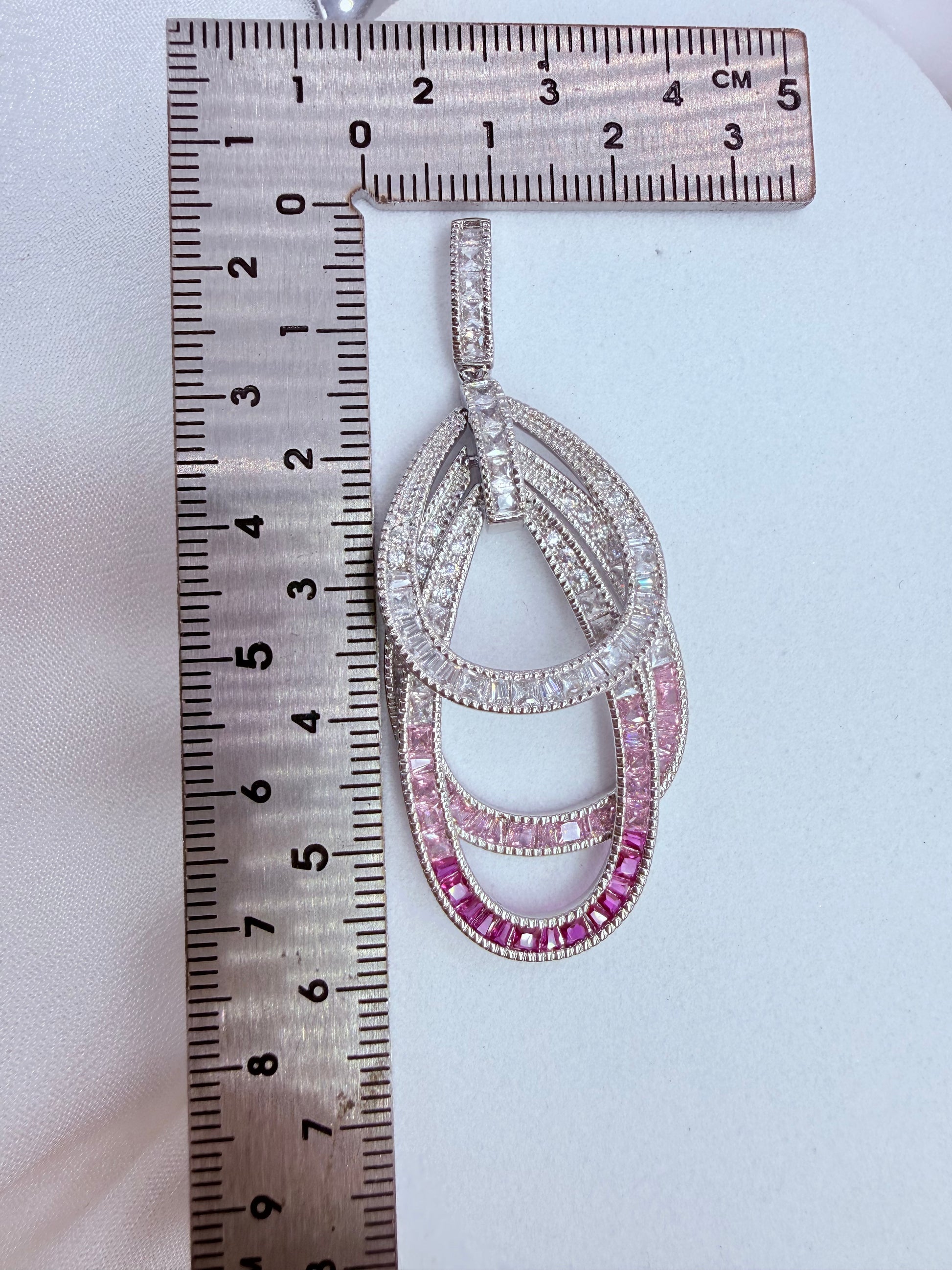 Aros circonitas degradé fucsia plata 925 - largo 5,8 cm - La Merced Joyas
