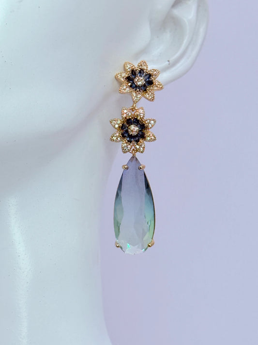 Aros flor doble circonitas azules gota bicolor degradé oro 18K - La Merced Joyas
