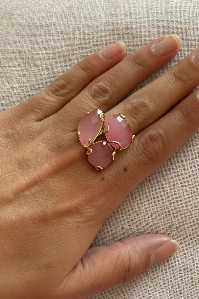 Anillo de piedra natural ojo de gato rosado bañado en oro de 18K ajustable 