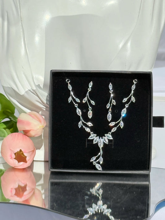 Conjunto Collar y Aros Circones Rama Enredadera - Baño de Rodio