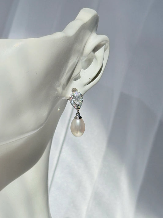 Aros de Perla y Circon - Drop Elegance