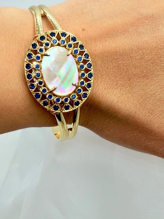PULSERA BANGLE MOTHER OF PEARL HALO - Diseño Doble con Circones