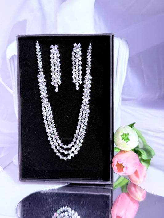 Conjunto de Aros y Collar Triple Circón Baño de Rodio
