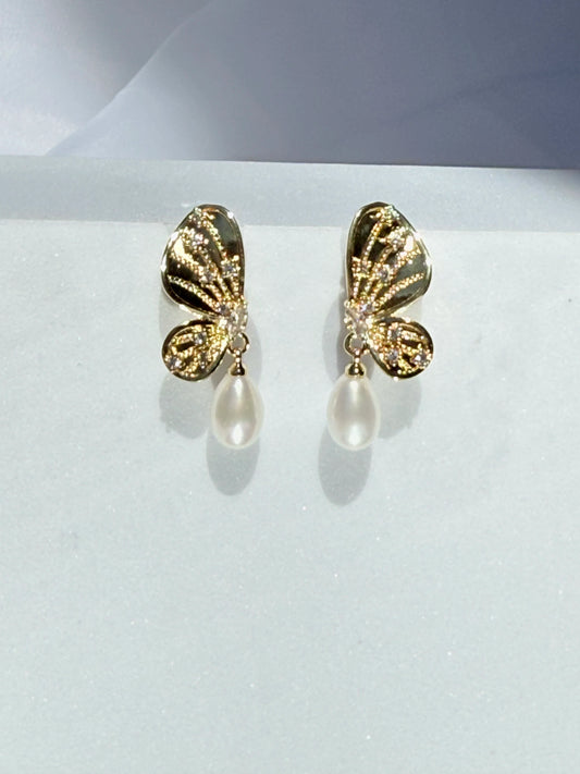 Aros de Perla Natural - Butterfly Glow
