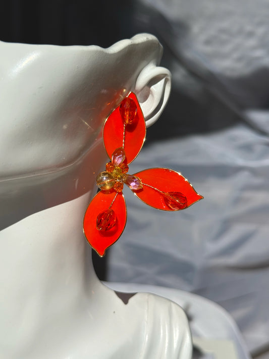 aros flor naranja intenso con cristales elegantes