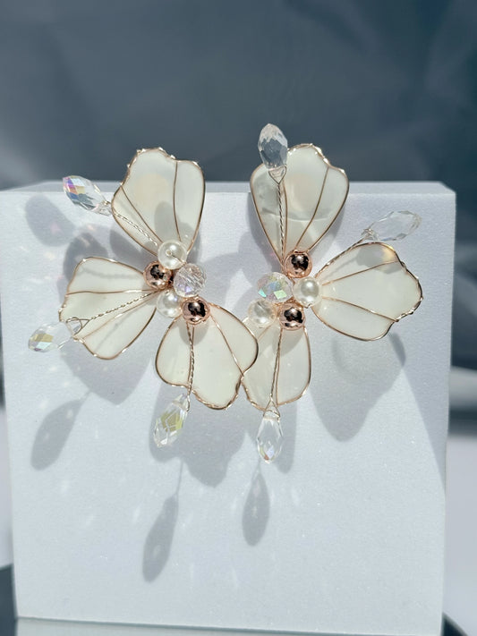 Aros Flores de Cristal Blanco Mate y Rose Gold