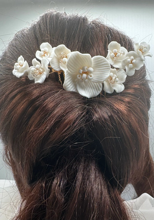 Tocado de Novia con flores de Porcelana - Gardenia