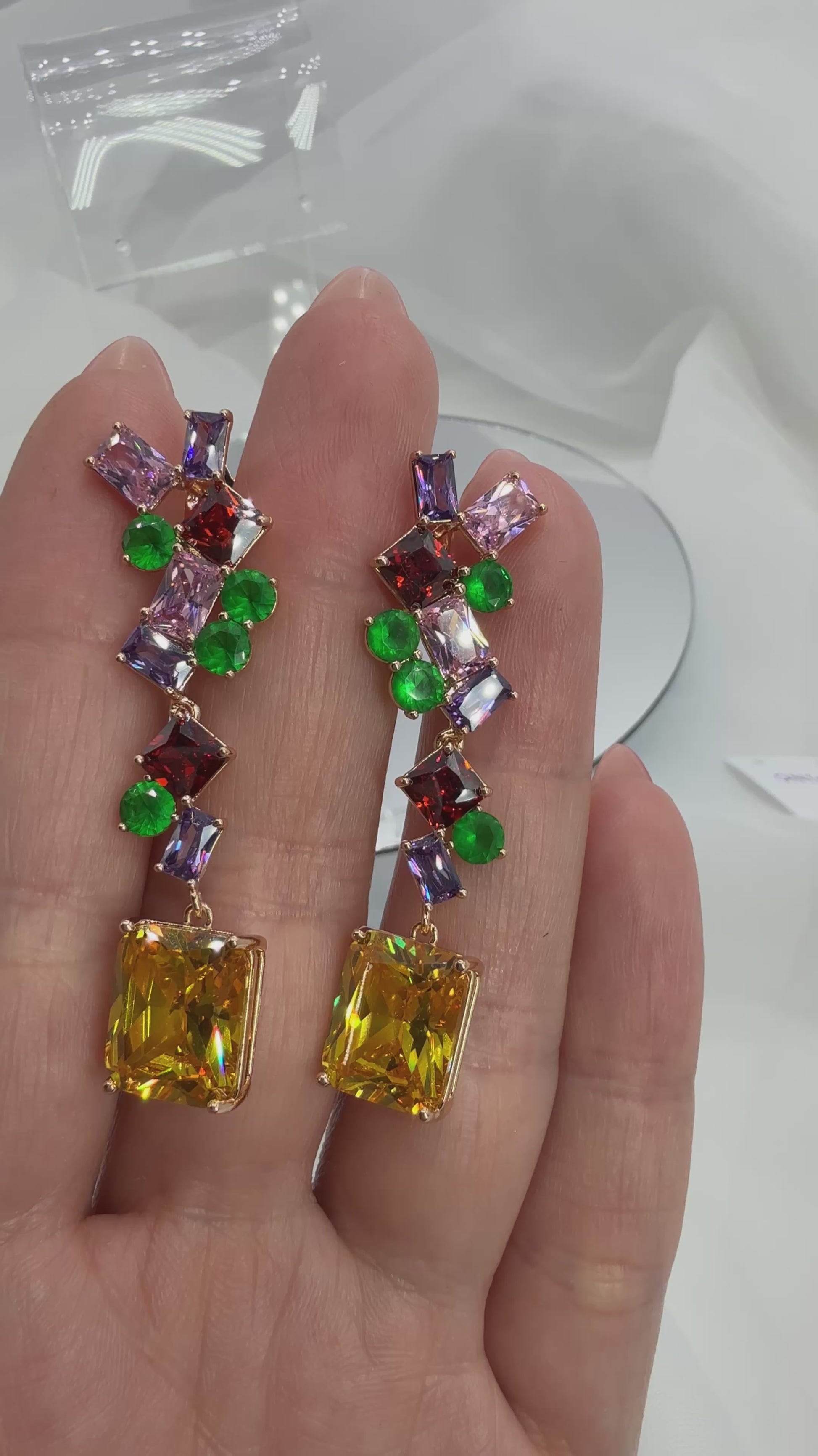 Aros de cristales y baño de oro 18K - technicolor