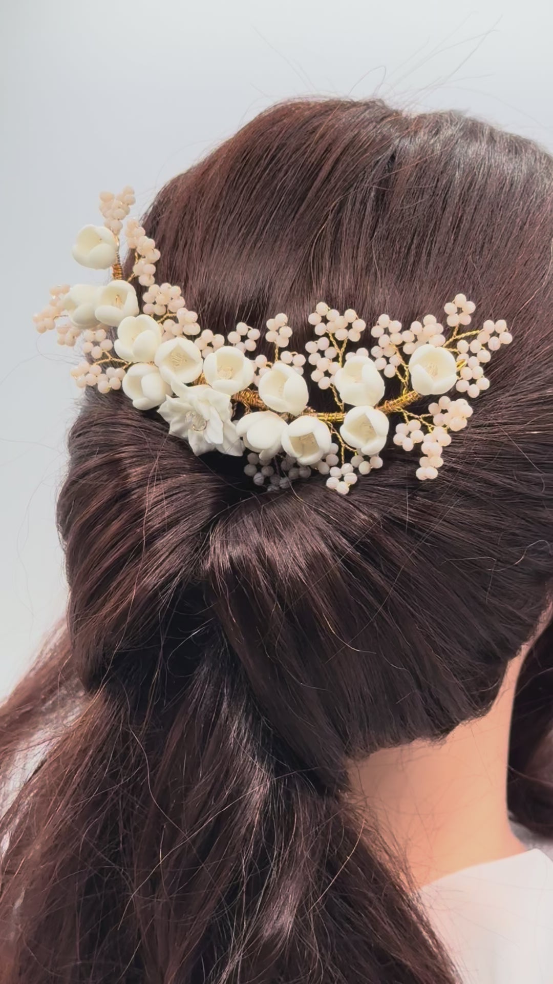 Tocado Novia Flores de Porcelana y Calcedonia - Rose Mary