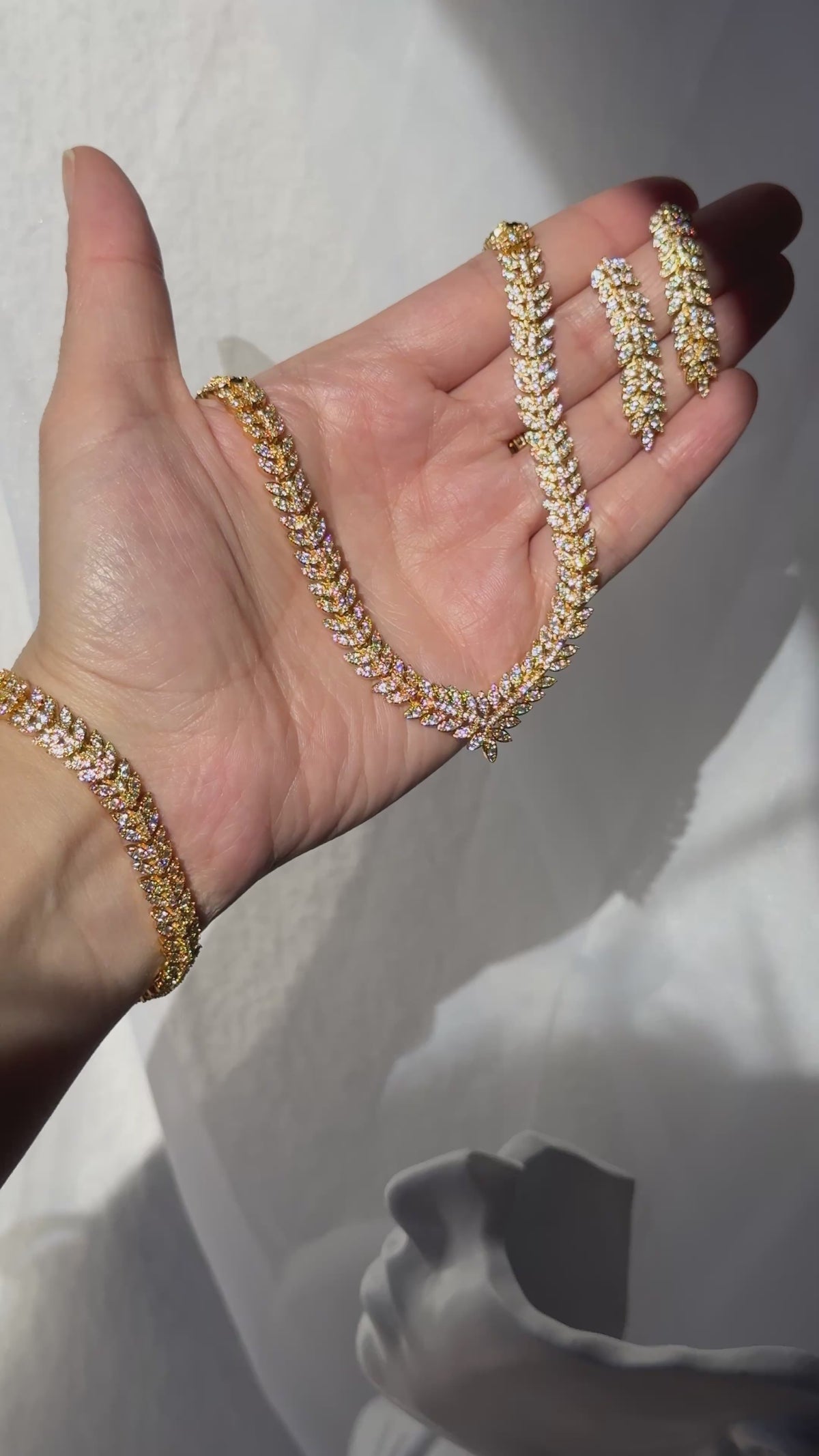 Conjunto Hoja de Circones Completo - Collar, Aros y Pulsera