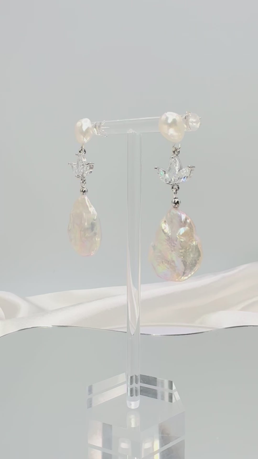Aros Perla Barroca Plateado - Lilly