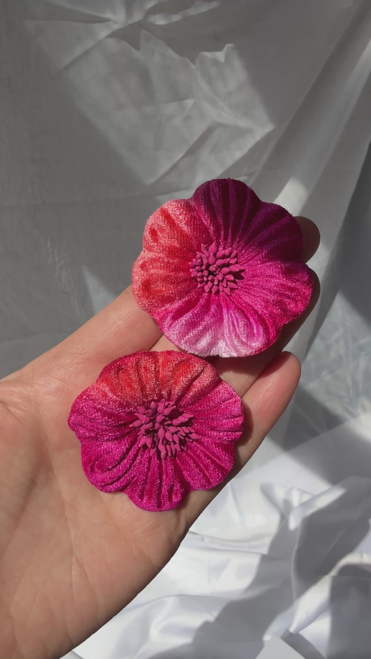 Aros Maxi Flor Terciopelo Degradé Fucsia